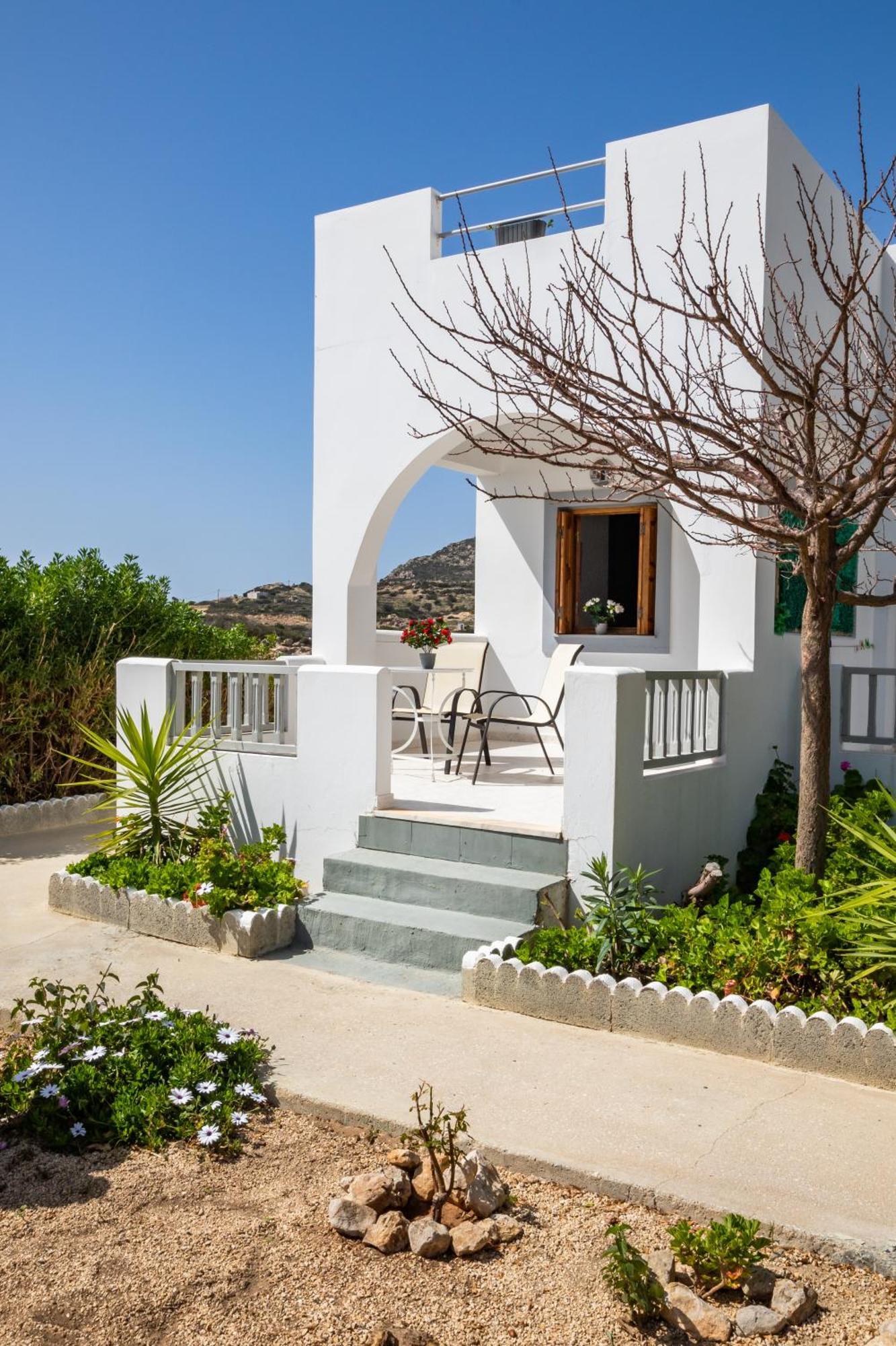 Perama Hotel, Karpathos アモピ エクステリア 写真