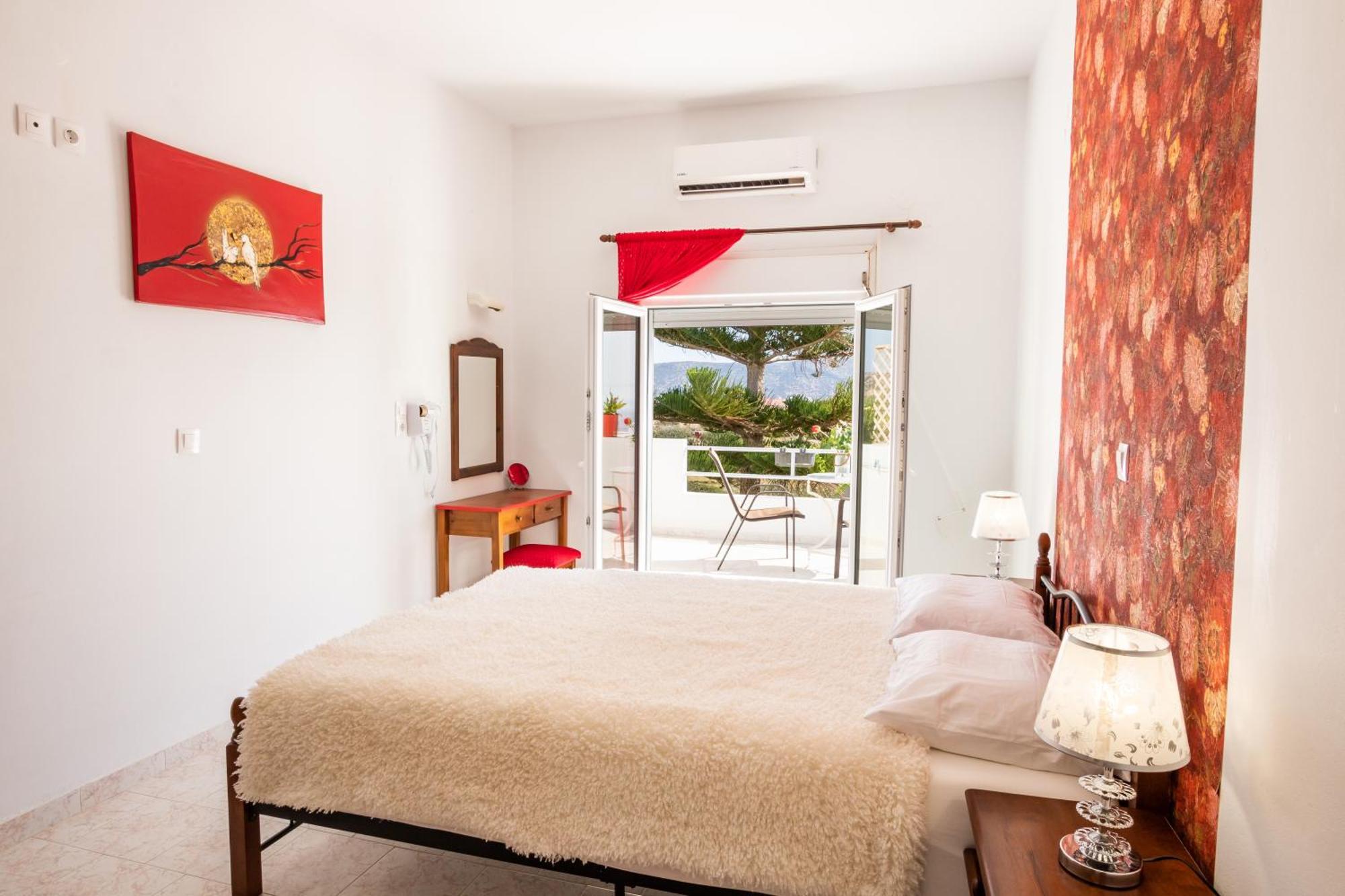 Perama Hotel, Karpathos アモピ エクステリア 写真