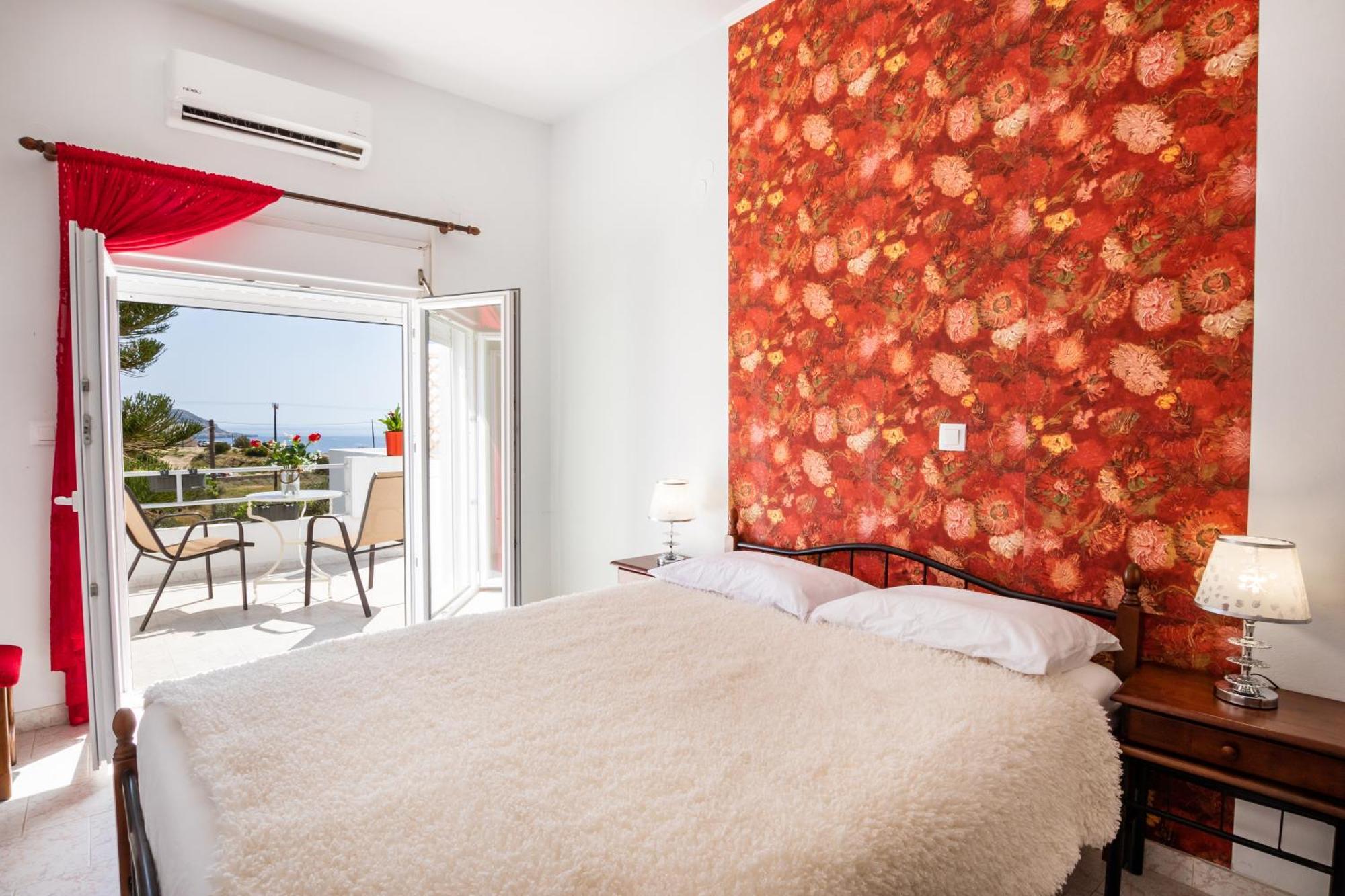 Perama Hotel, Karpathos アモピ エクステリア 写真