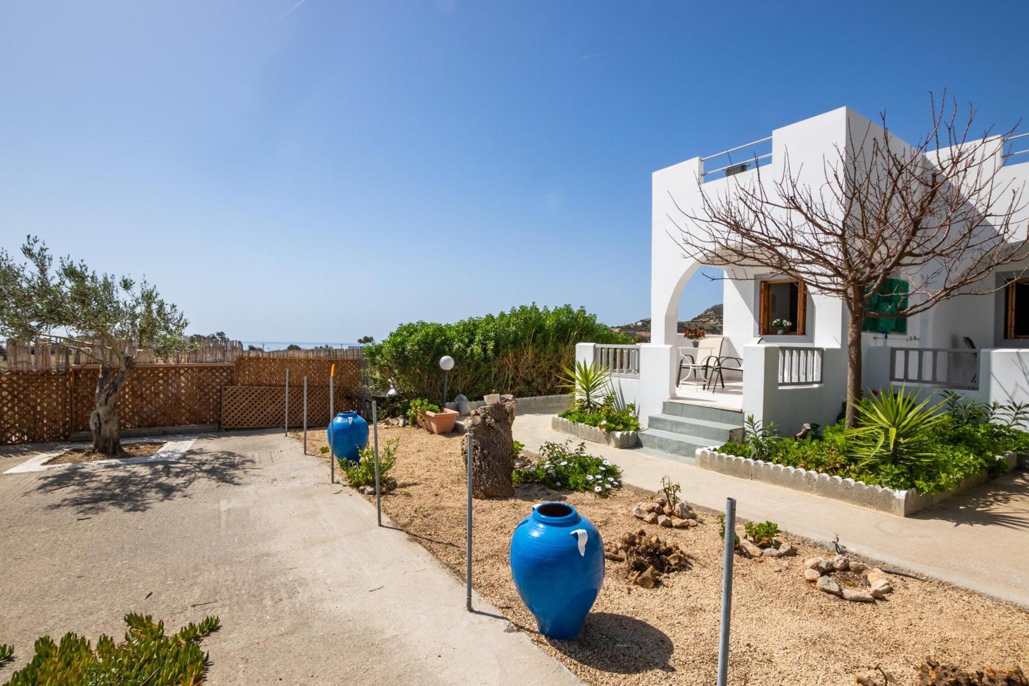 Perama Hotel, Karpathos アモピ エクステリア 写真