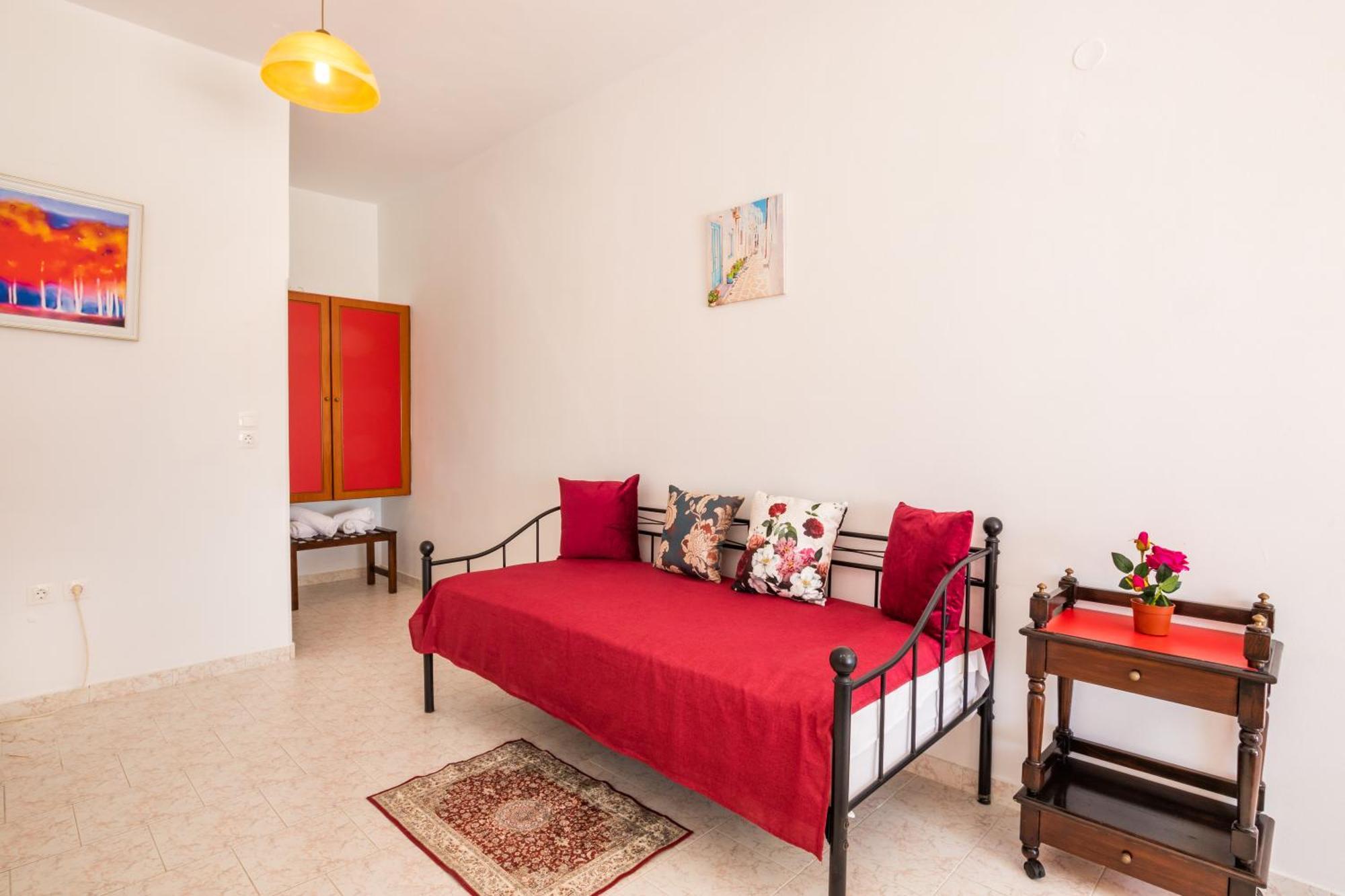 Perama Hotel, Karpathos アモピ エクステリア 写真