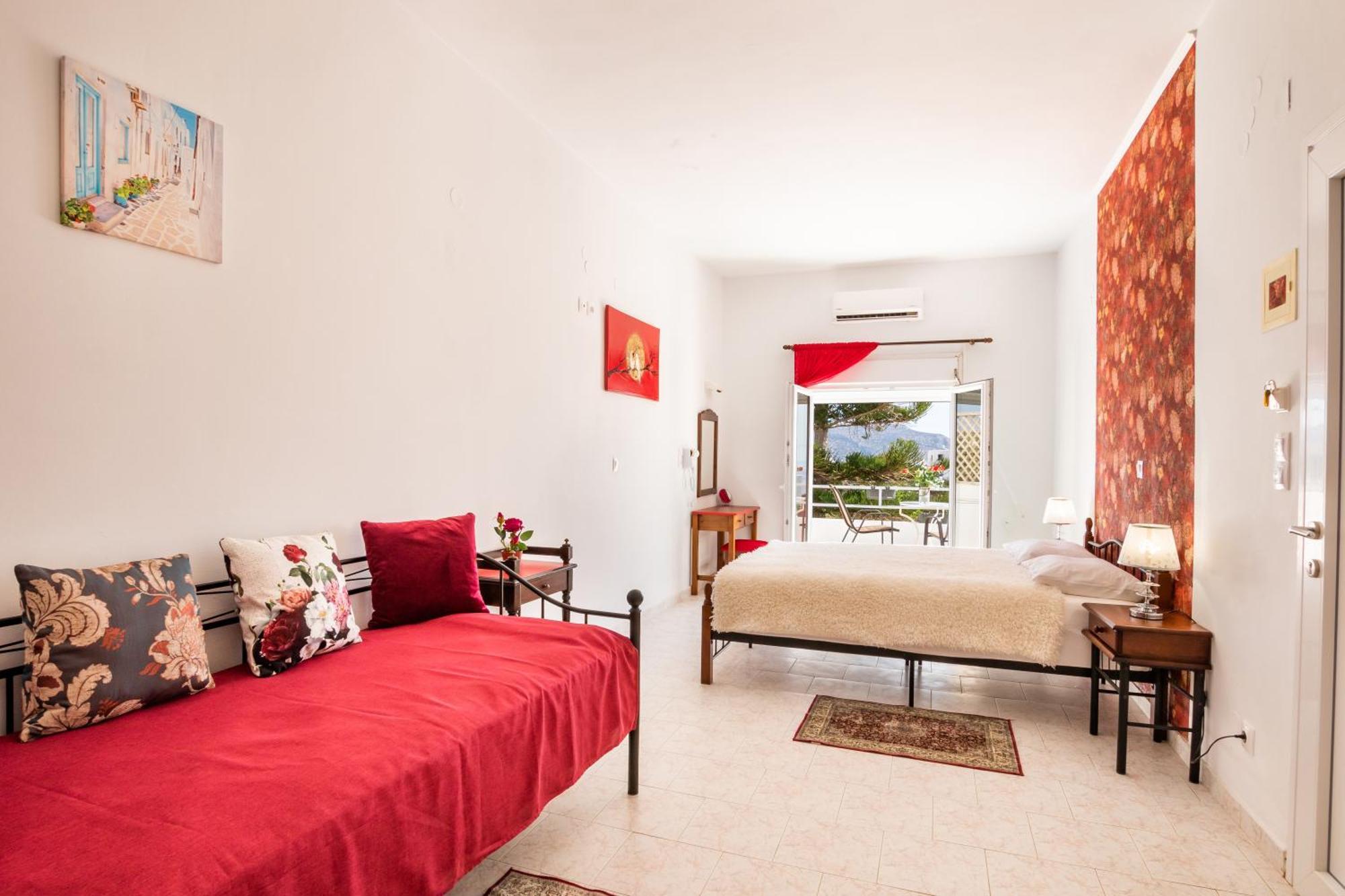 Perama Hotel, Karpathos アモピ エクステリア 写真